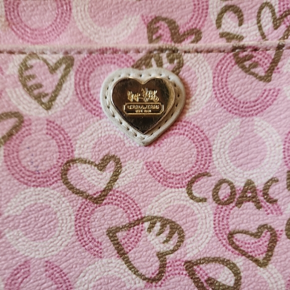 Coach Pink and Gold Heart Pattern Wristlet - Picture 3 of 13